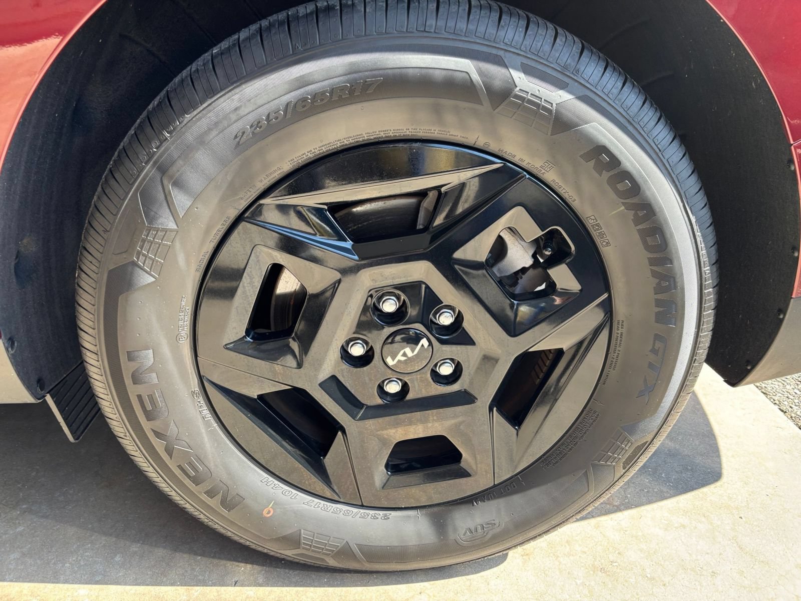 Used 2026 Kia Carnival FWD image 33