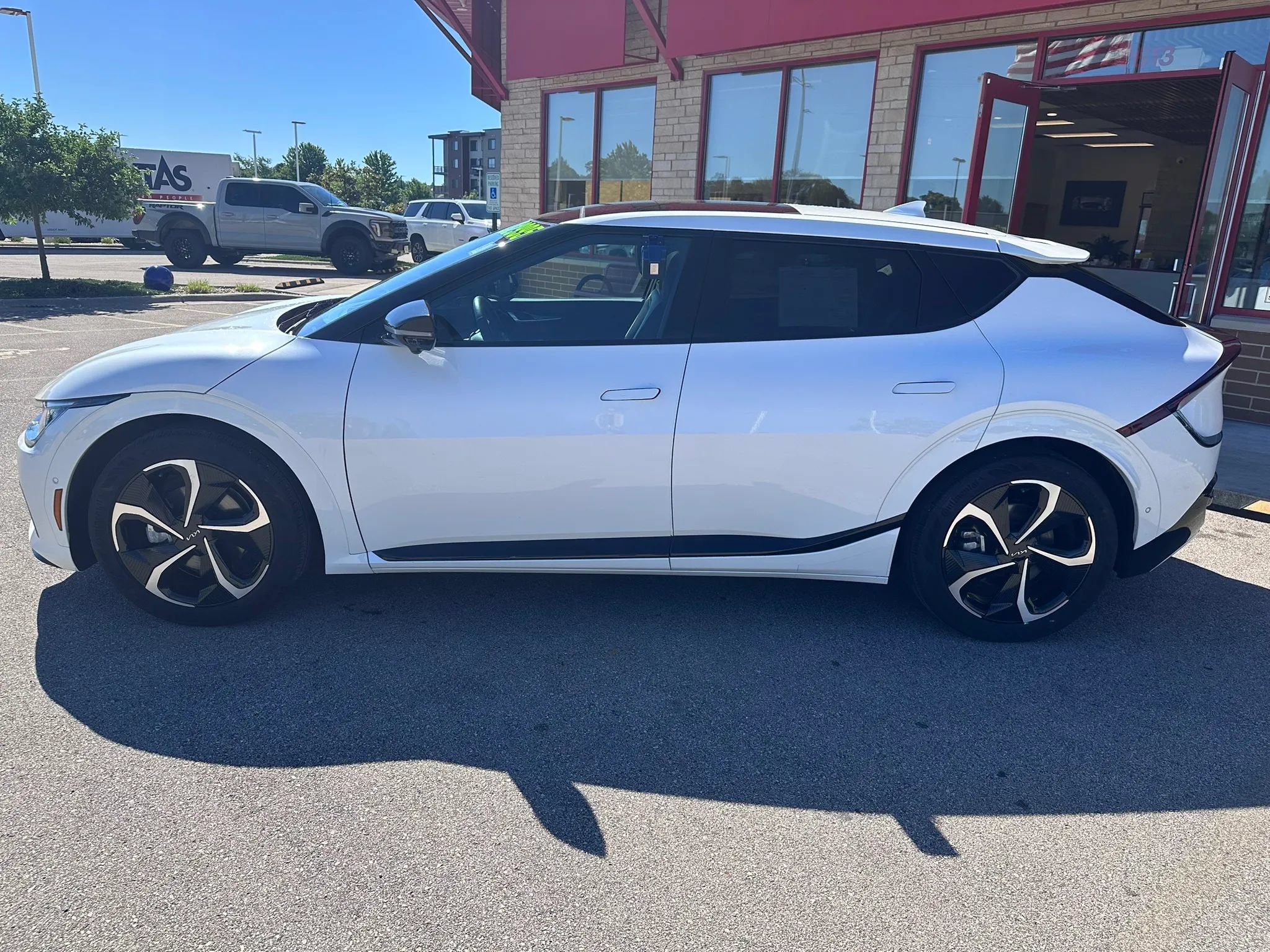 Used 2024 Kia EV6 GT-Line AWD/4WD image 9