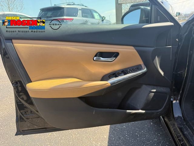 Used 2020 Nissan Sentra SV w/ SV Premium Package FWD image 10