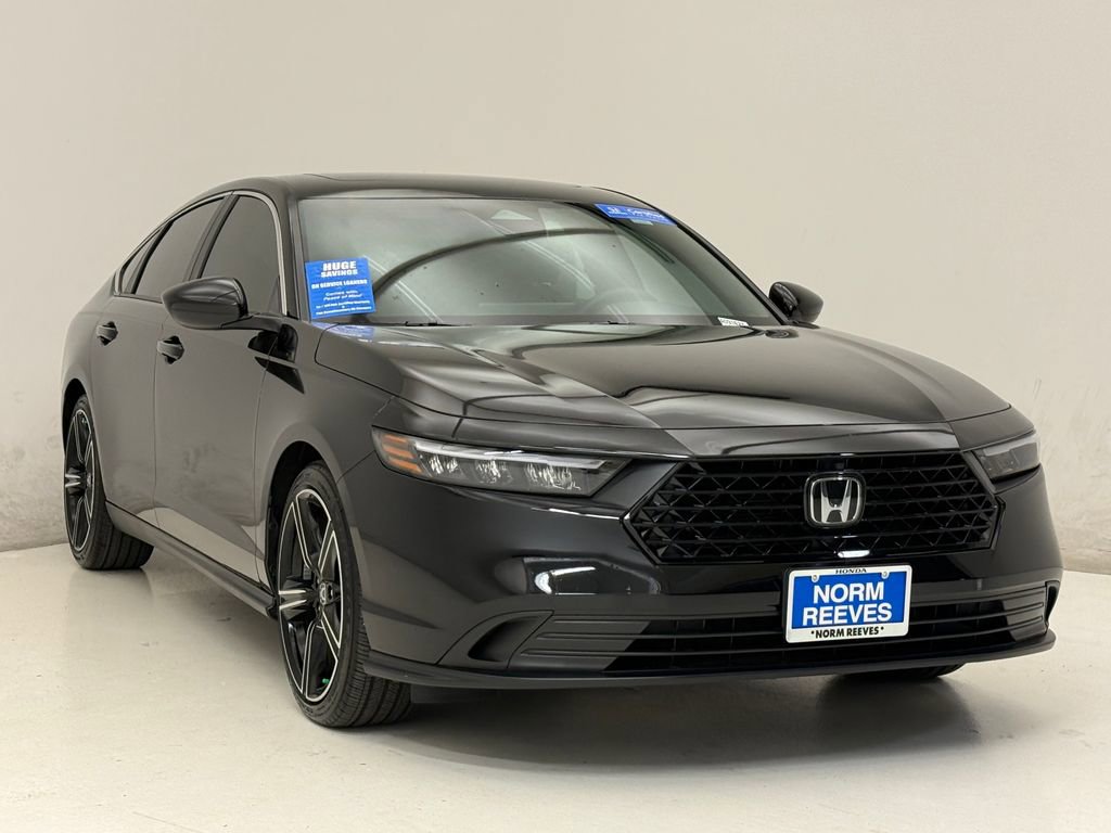 Used 2025 Honda Accord Sport image 4