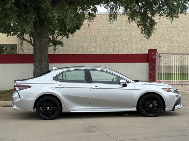 Used 2023 Toyota Camry XSE FWD image 3