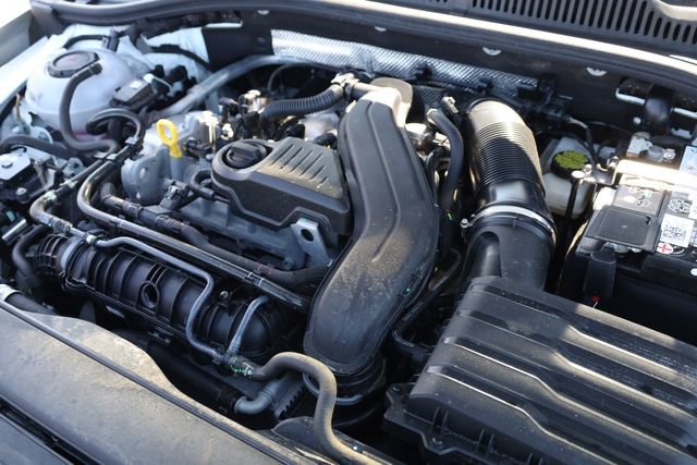 Used 2025 Volkswagen Jetta Sport image 9