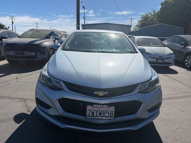 Used 2017 Chevrolet Cruze LT w/ Convenience Package image 3
