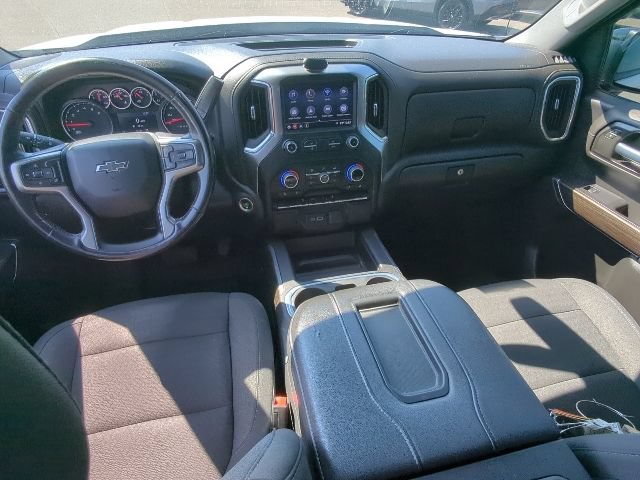 Used 2021 Chevrolet Silverado 1500 LT Trail Boss w/ Bed Protection Package AWD/4WD image 16