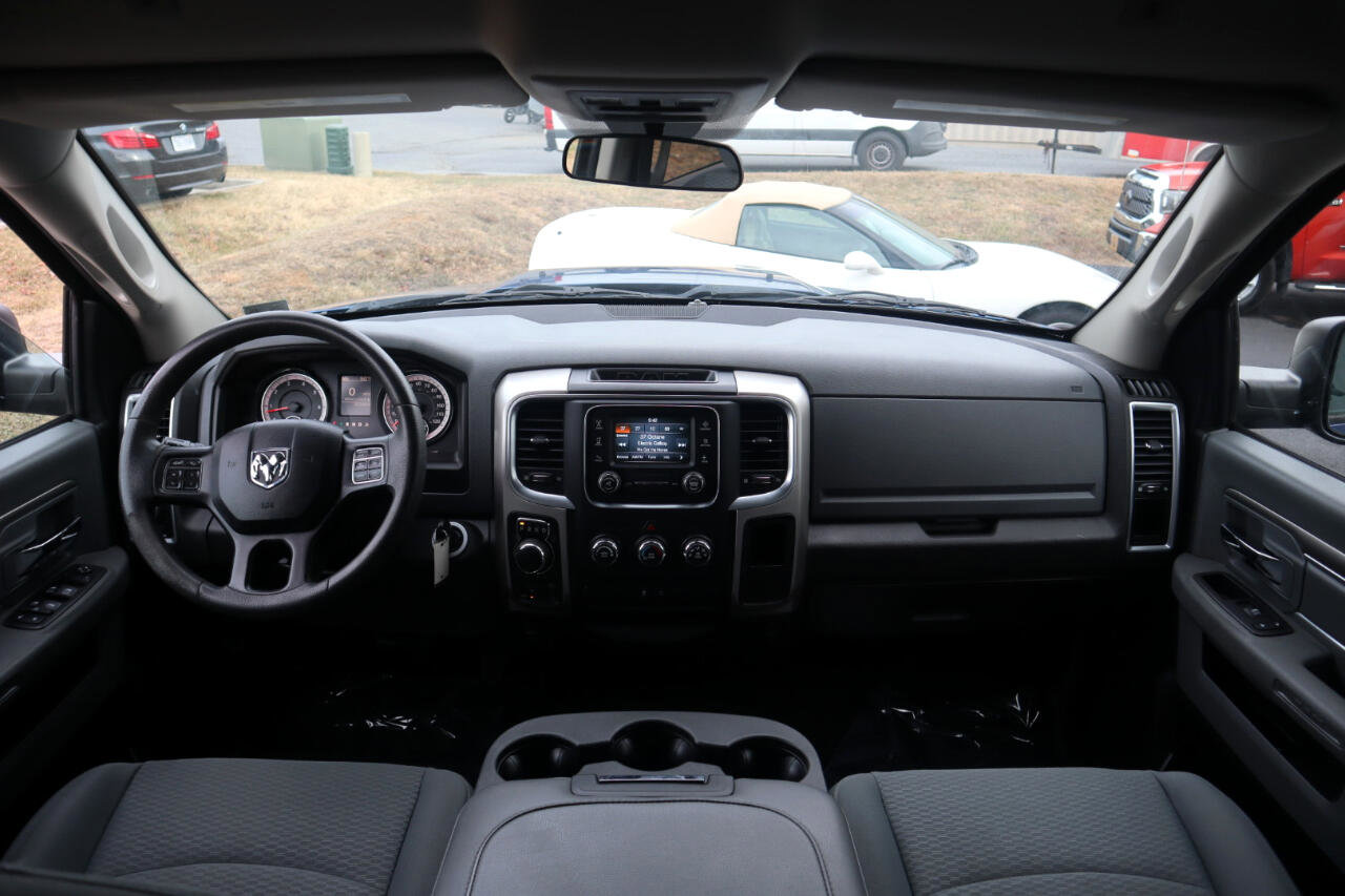 Used 2019 RAM 1500 Classic SLT image 44