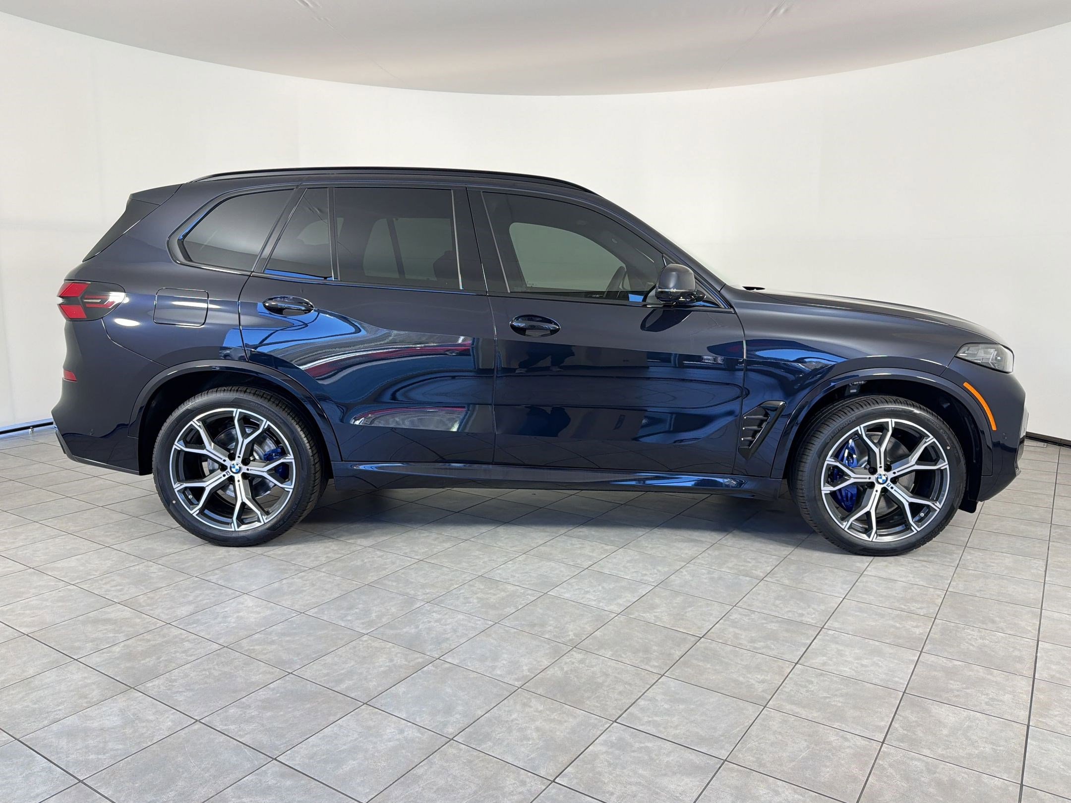 New 2026 BMW X5 sDrive40i RWD image 8