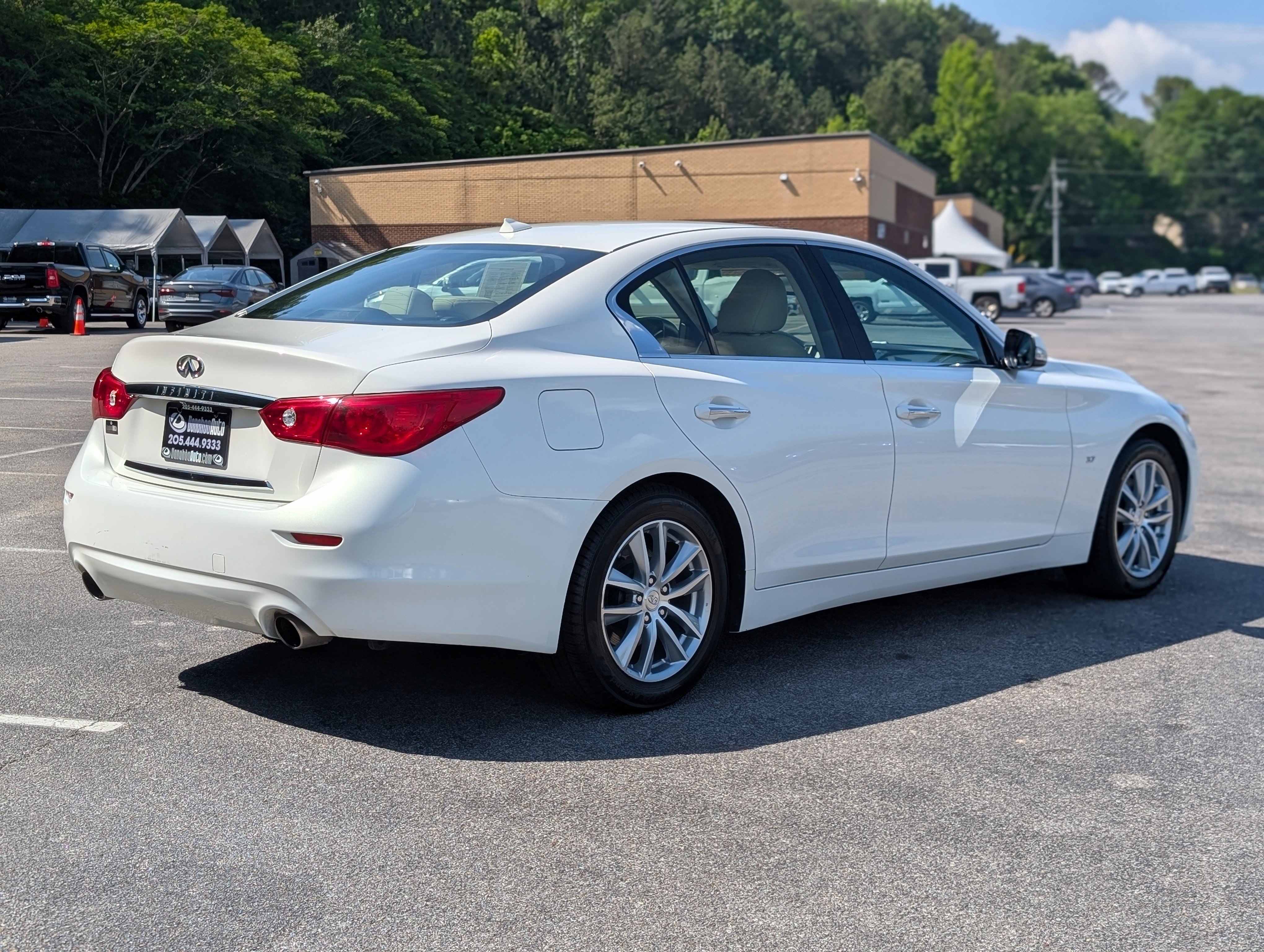 Used 2015 INFINITI Q50 Premium w/ Navigation Package AWD/4WD image 9