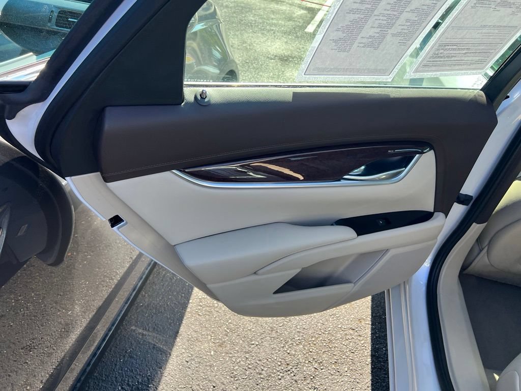 Used 2017 Cadillac XTS Luxury w/ Driver Awareness Package AWD/4WD image 15