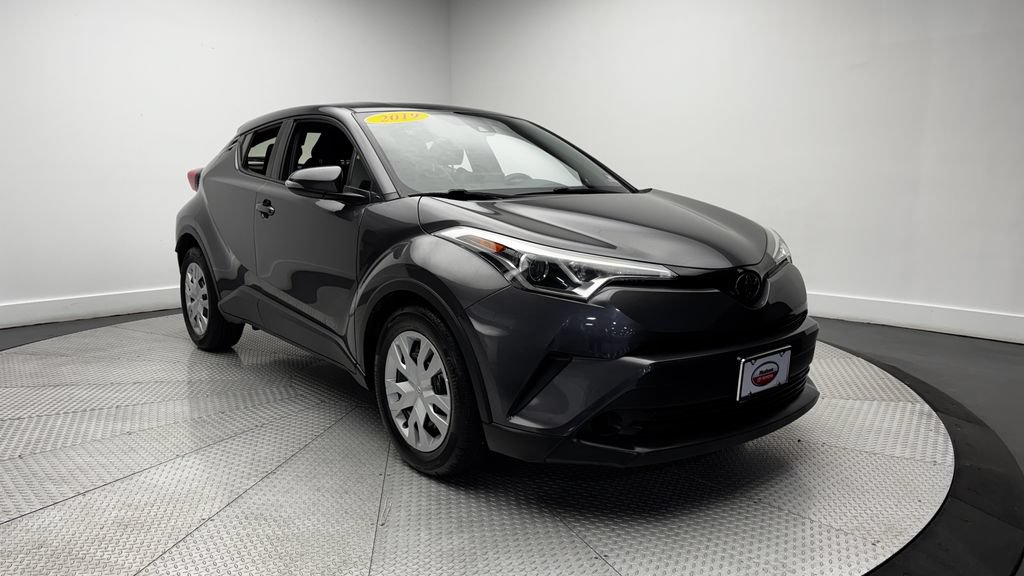 Used 2019 Toyota C-HR LE FWD image 41