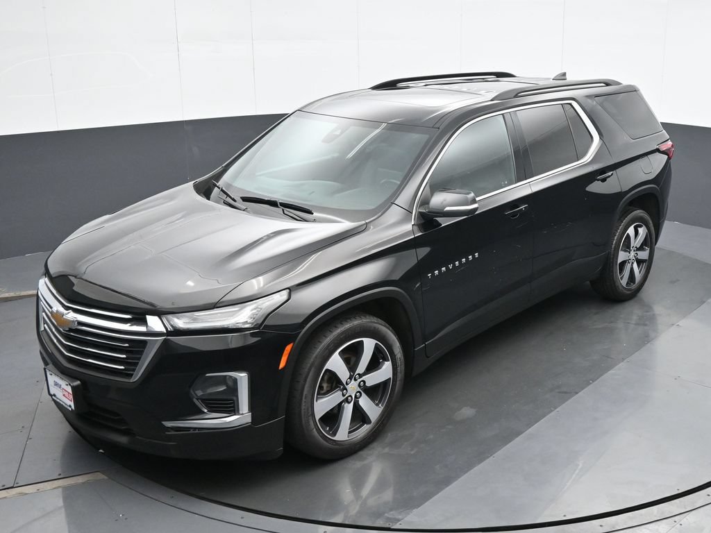 Used 2023 Chevrolet Traverse LT w/ LT Premium Package AWD/4WD image 17