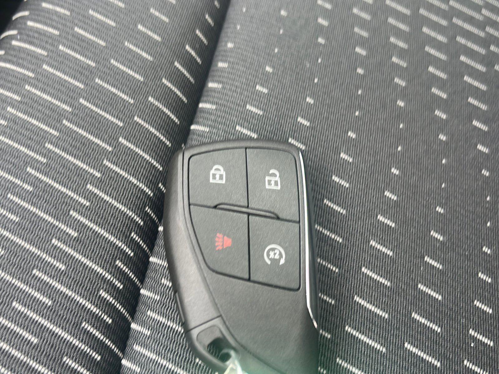 New 2026 Chevrolet Equinox LT w/ LPO, Floor Liner Package image 25