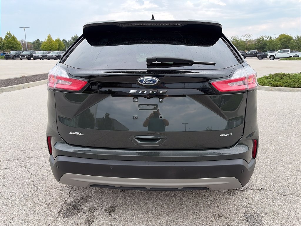 Used 2024 Ford Edge SEL w/ Convenience Package AWD/4WD image 6