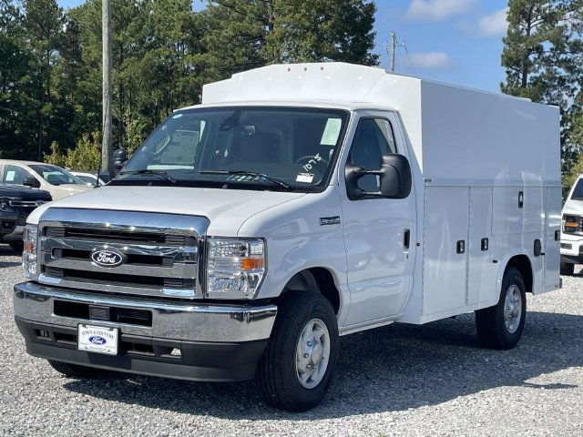 New 2027 Ford E-350 and Econoline 350 Super Duty w/ Power Equipment Group RWD image 24