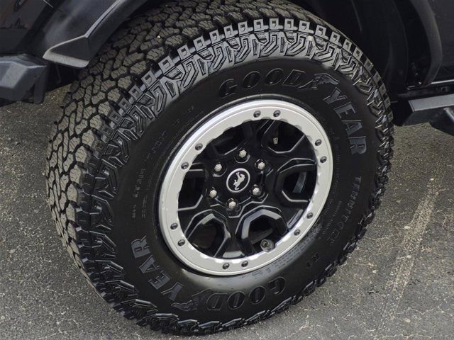 Used 2022 Ford Bronco Badlands image 7