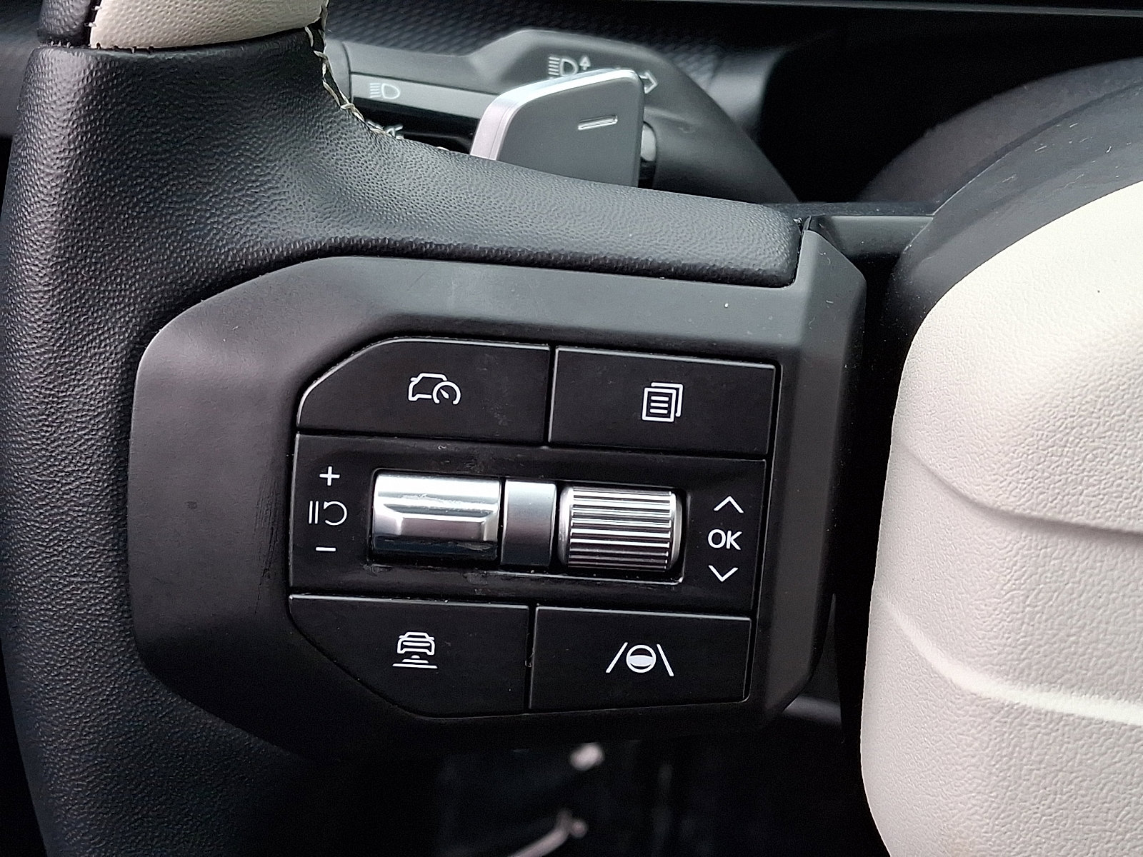 Used 2025 Kia K4 GT-Line w/ GT-Line Sunroof Package image 23