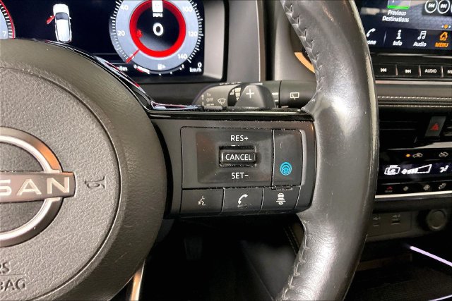 Used 2022 Nissan Rogue Platinum w/ Head-Up Display Package FWD image 11