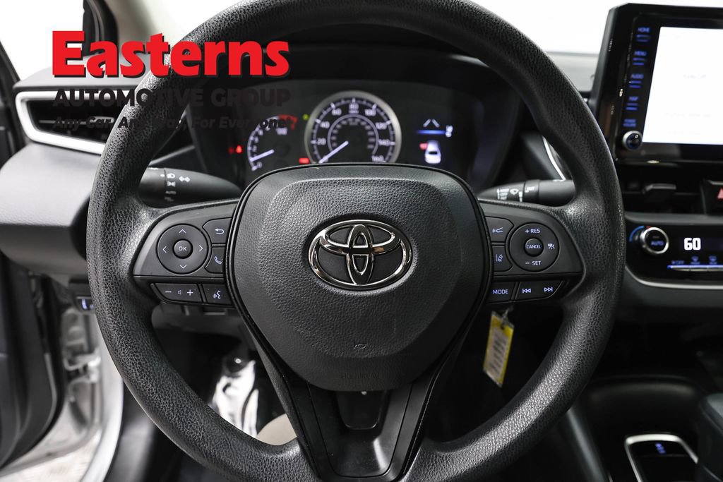 Used 2022 Toyota Corolla LE FWD image 10