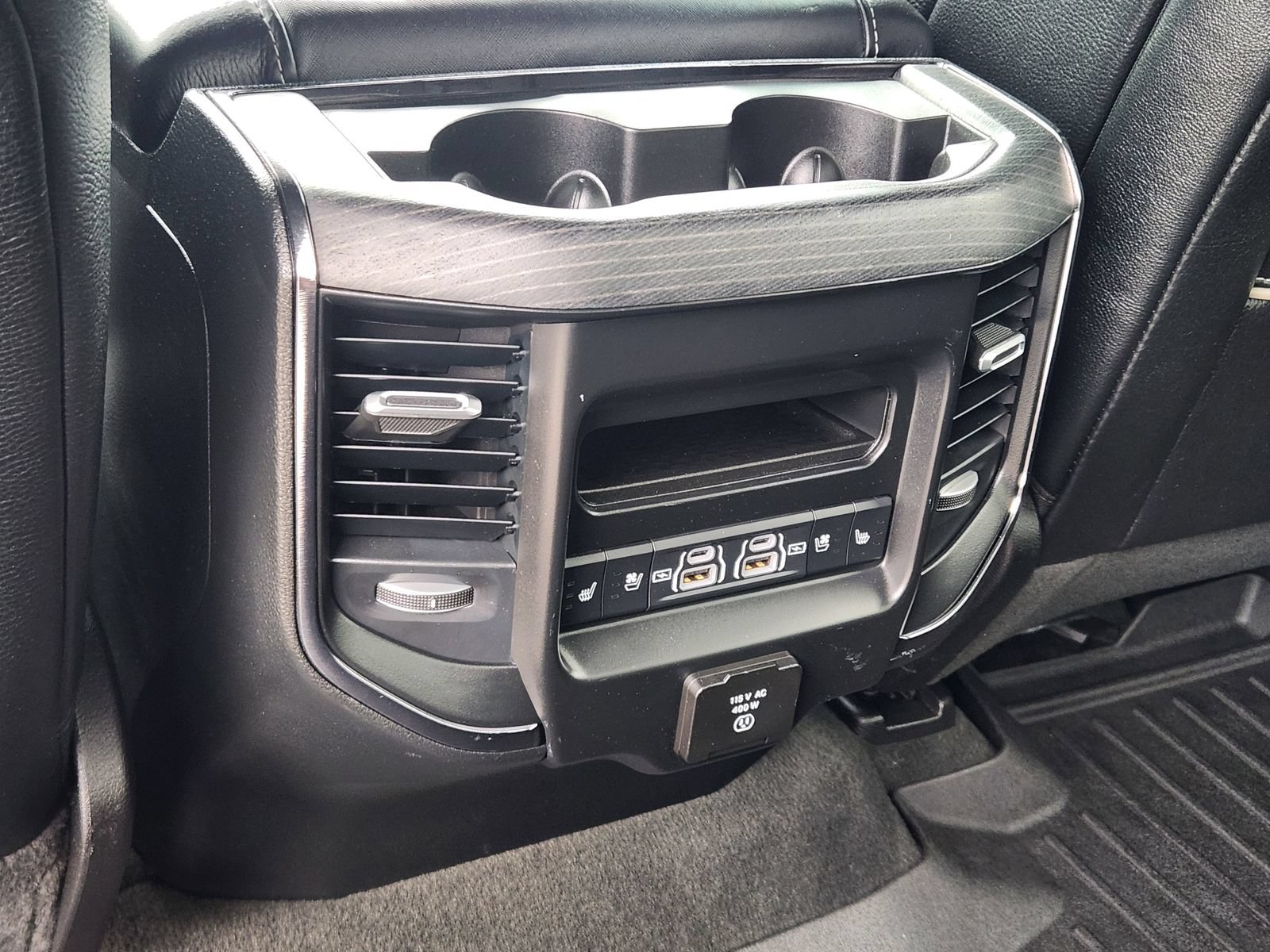 Used 2024 RAM 1500 Limited AWD/4WD image 33