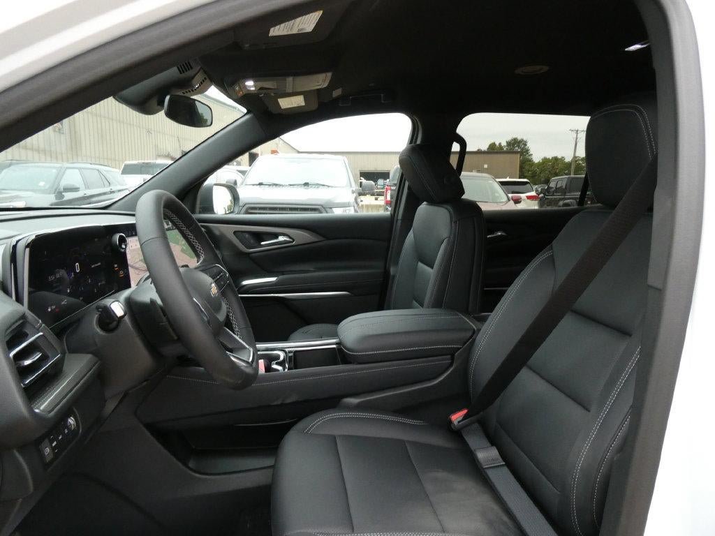 New 2027 Chevrolet Traverse LT AWD/4WD image 16
