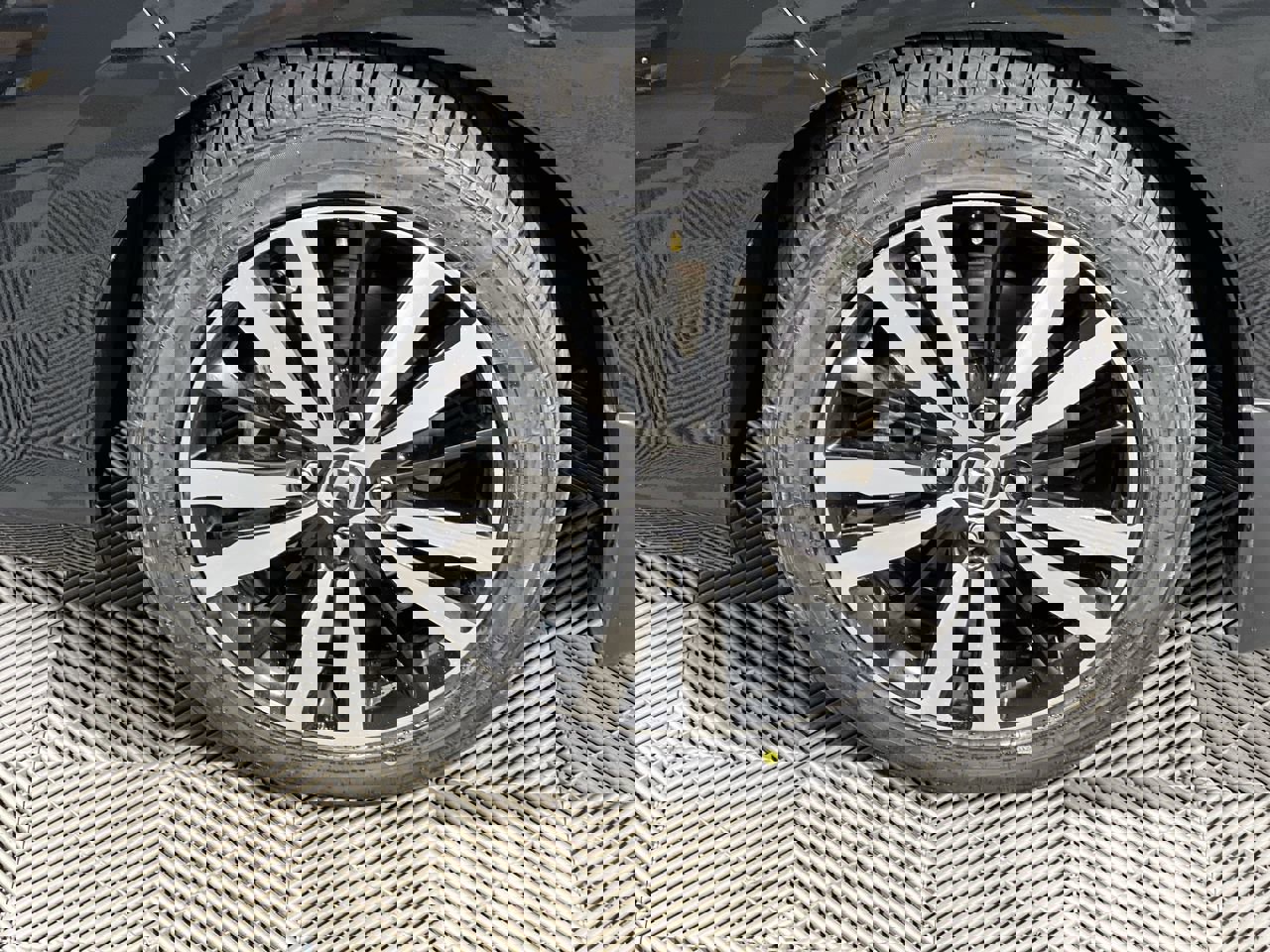 Used 2020 Honda Fit EX image 11