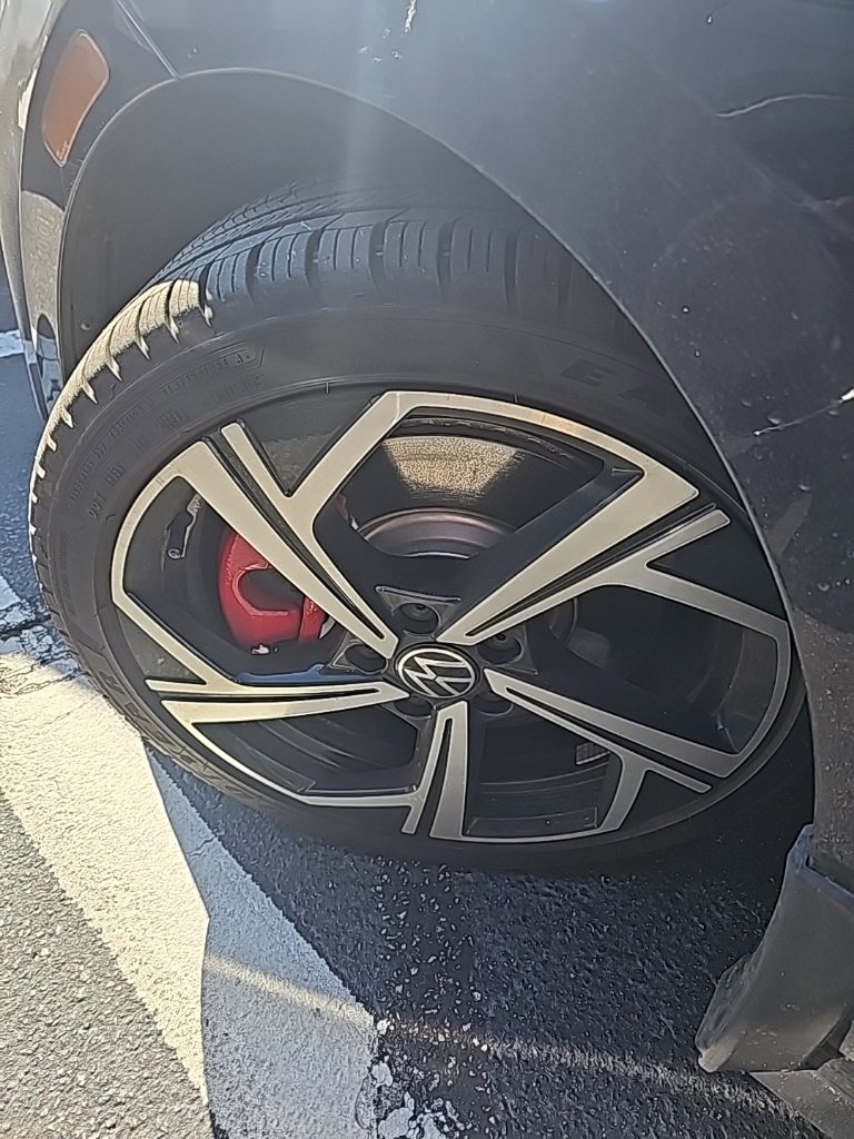 Used 2024 Volkswagen GTI SE image 11