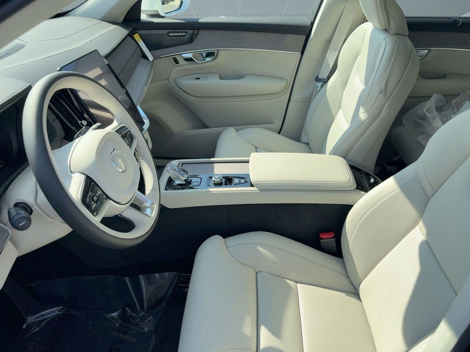 New 2026 Volvo XC90 T8 Ultra w/ Protection Package Premier AWD/4WD image 20