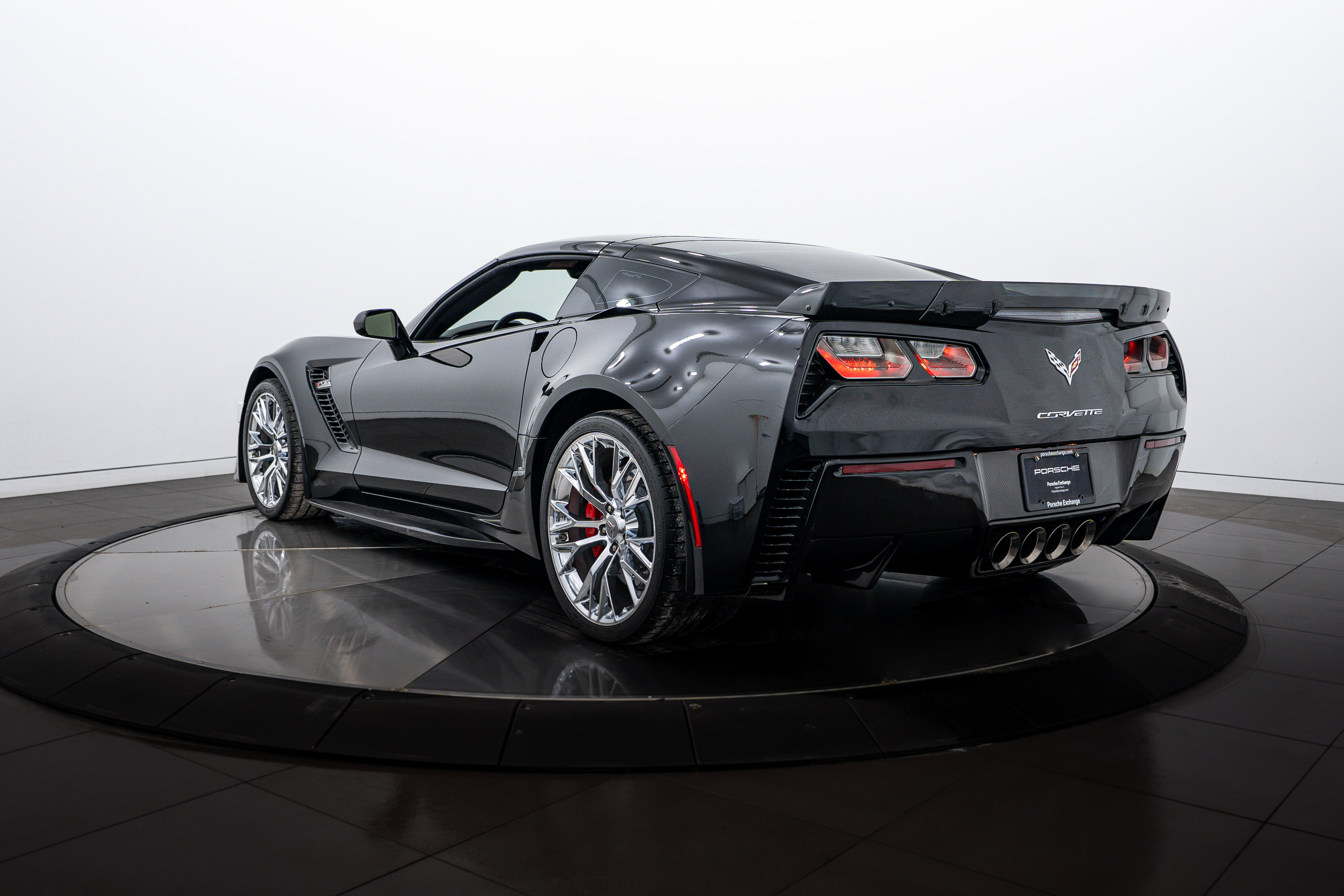 Used 2017 Chevrolet Corvette Z06 w/ Chrome Badge Package image 3