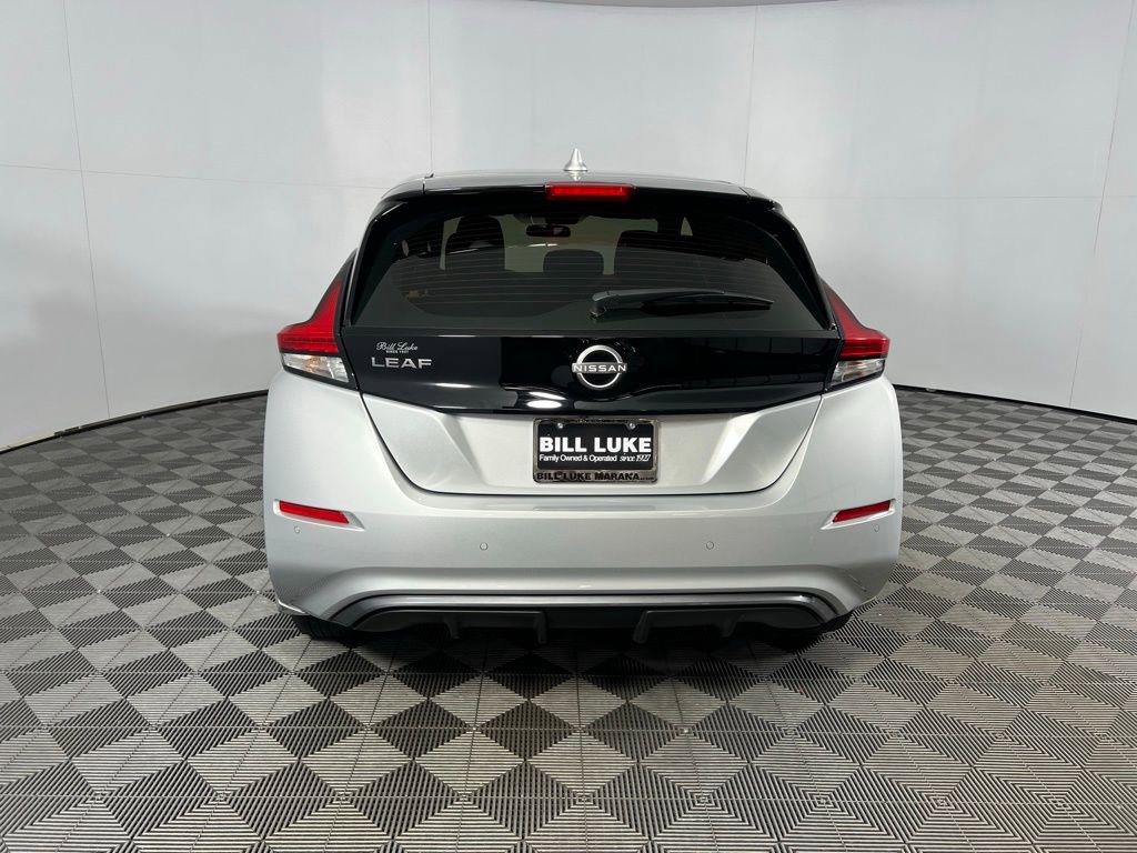 Used 2023 Nissan Leaf S image 8