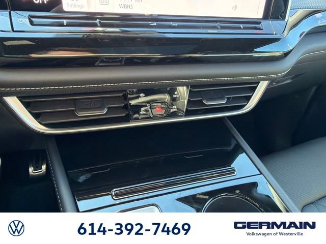 New 2026 Volkswagen Atlas Cross Sport SEL Premium R-Line image 28