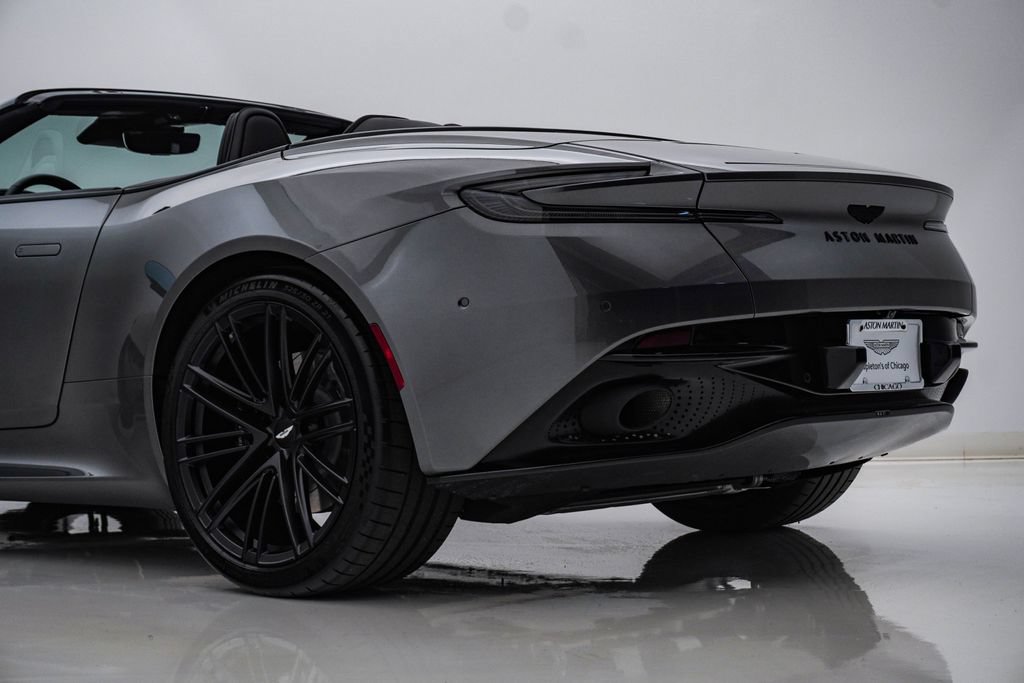 Used 2024 Aston Martin DB12 Convertible RWD image 13
