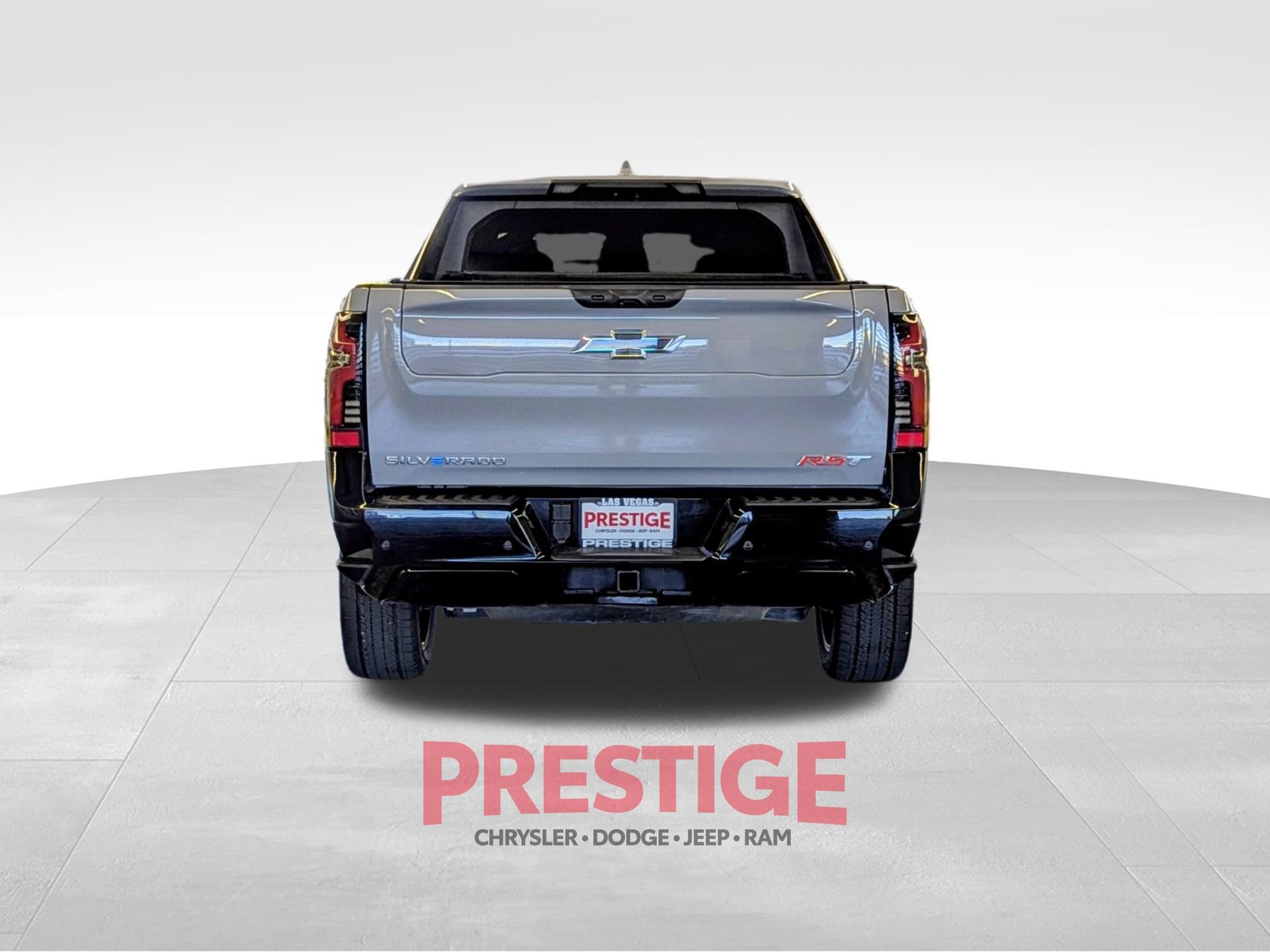 Used 2025 Chevrolet Silverado EV RST AWD/4WD image 9