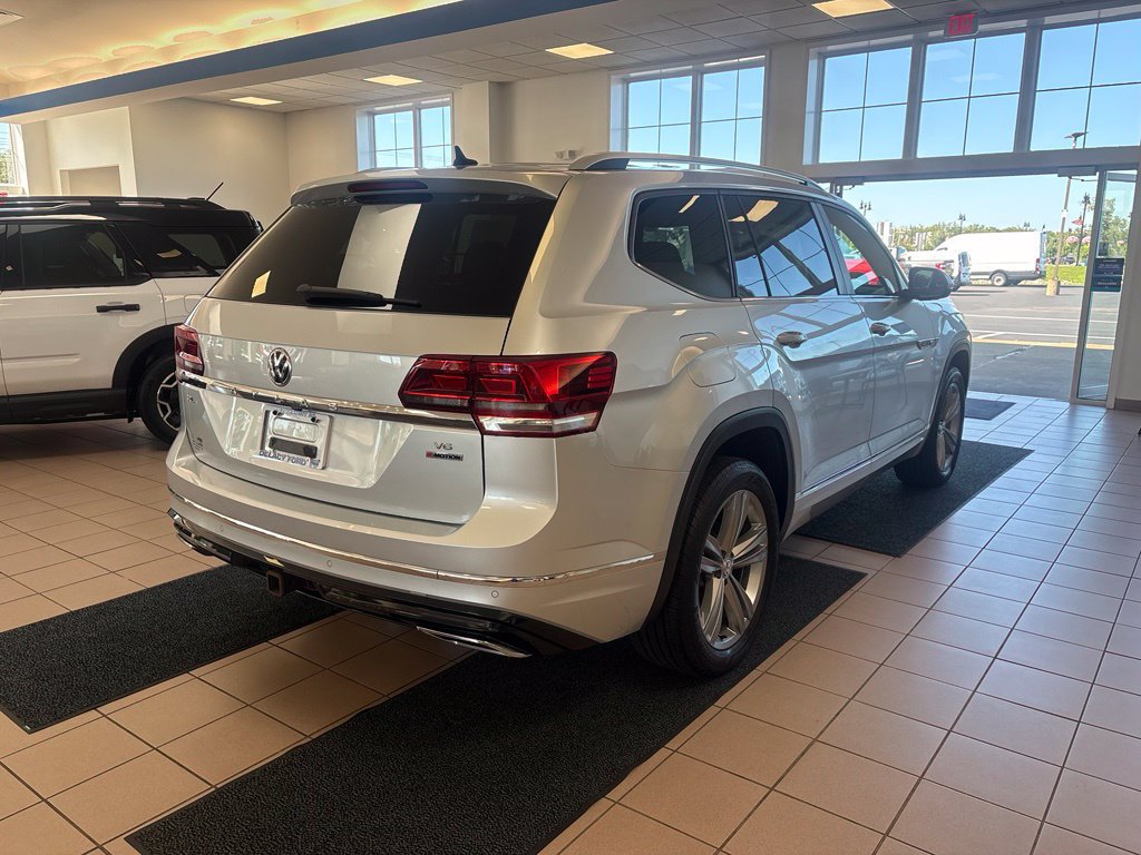 Used 2018 Volkswagen Atlas SEL w/ R-Line Package AWD/4WD image 5