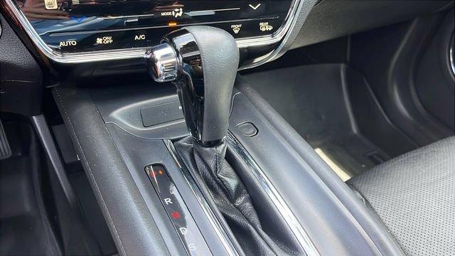 Used 2020 Honda HR-V Touring image 17
