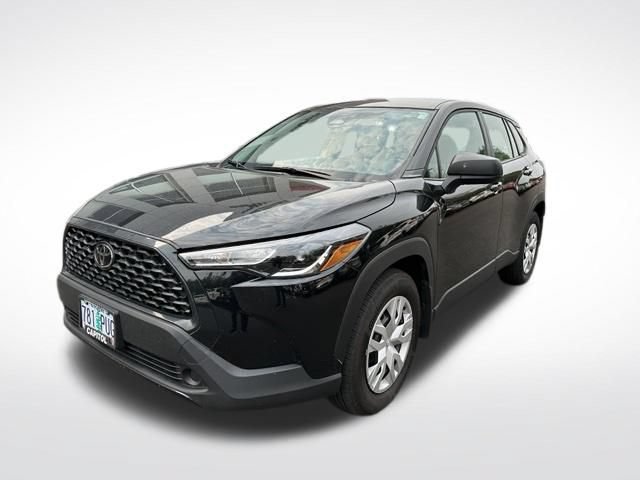 Used 2024 Toyota Corolla Cross L AWD/4WD image 5