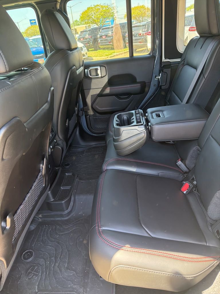Used 2024 Jeep Wrangler Unlimited Rubicon image 14
