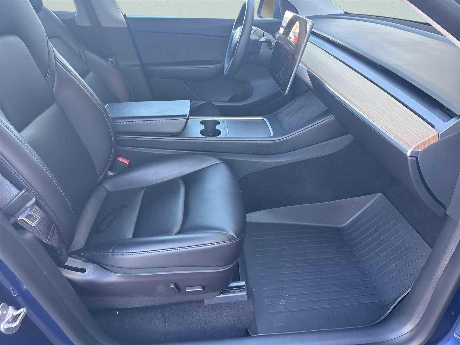 Used 2021 Tesla Model Y Long Range AWD/4WD image 21