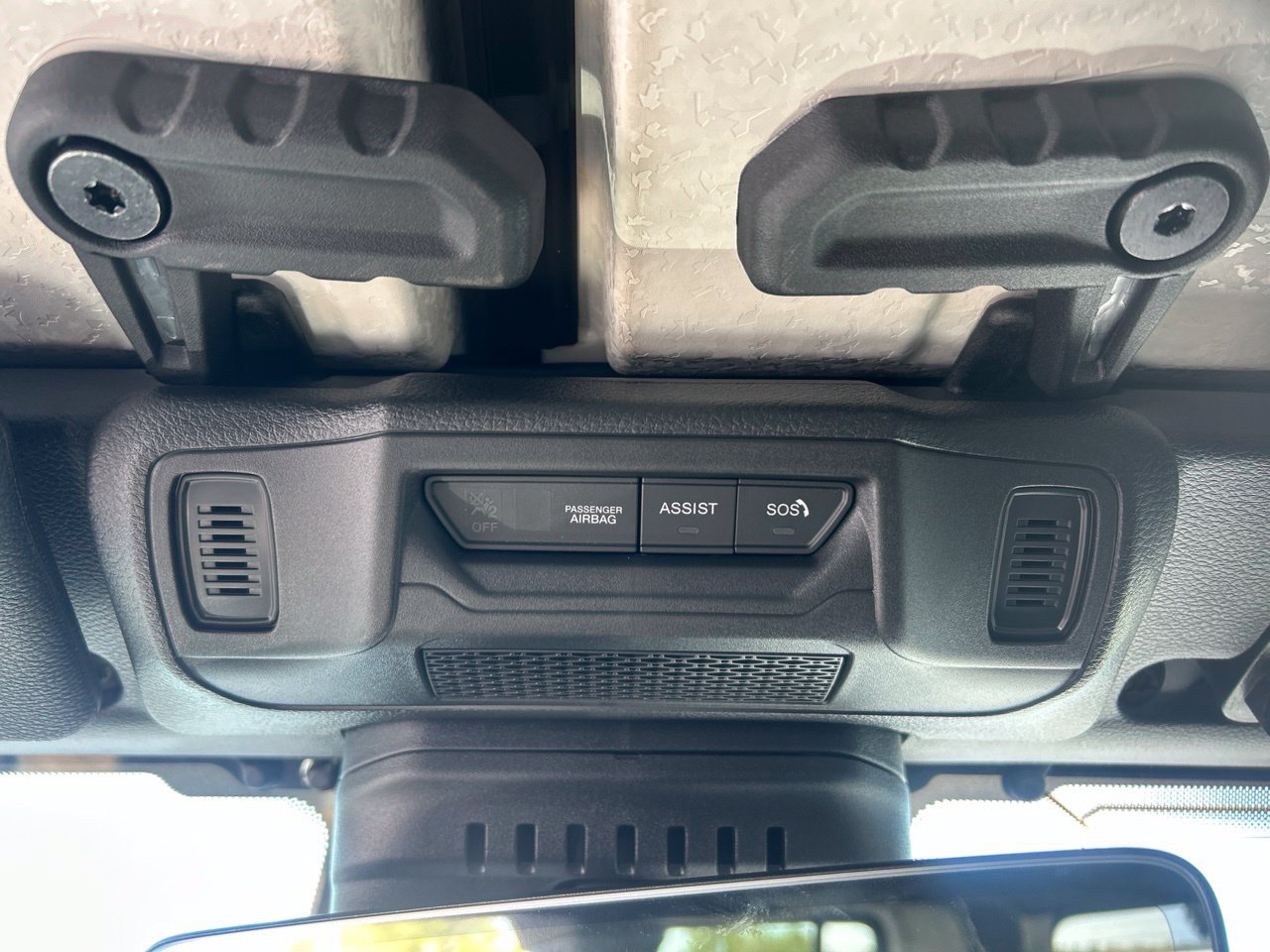 New 2026 Jeep Gladiator Sport AWD/4WD image 24