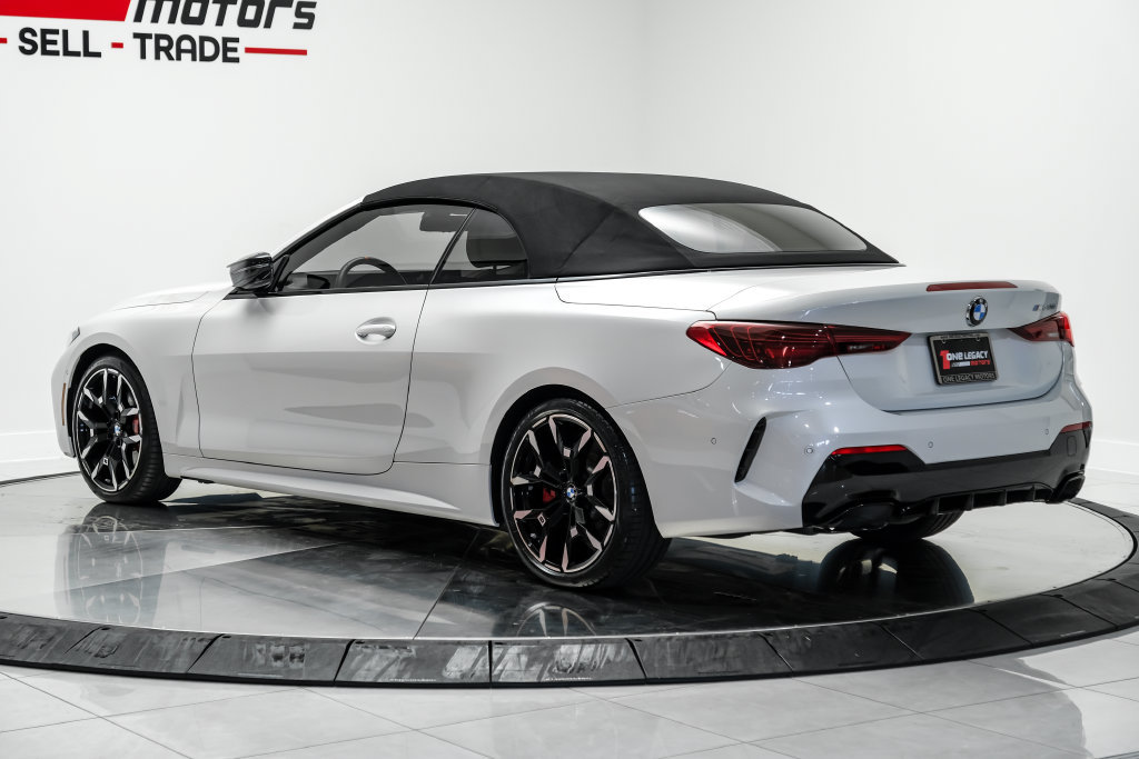 Used 2025 BMW M440i Convertible w/ Premium Package RWD image 18