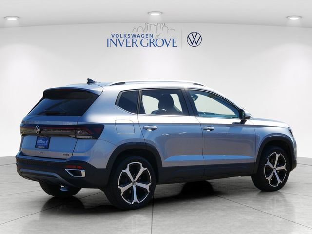 Certified 2025 Volkswagen Taos SEL AWD/4WD image 7