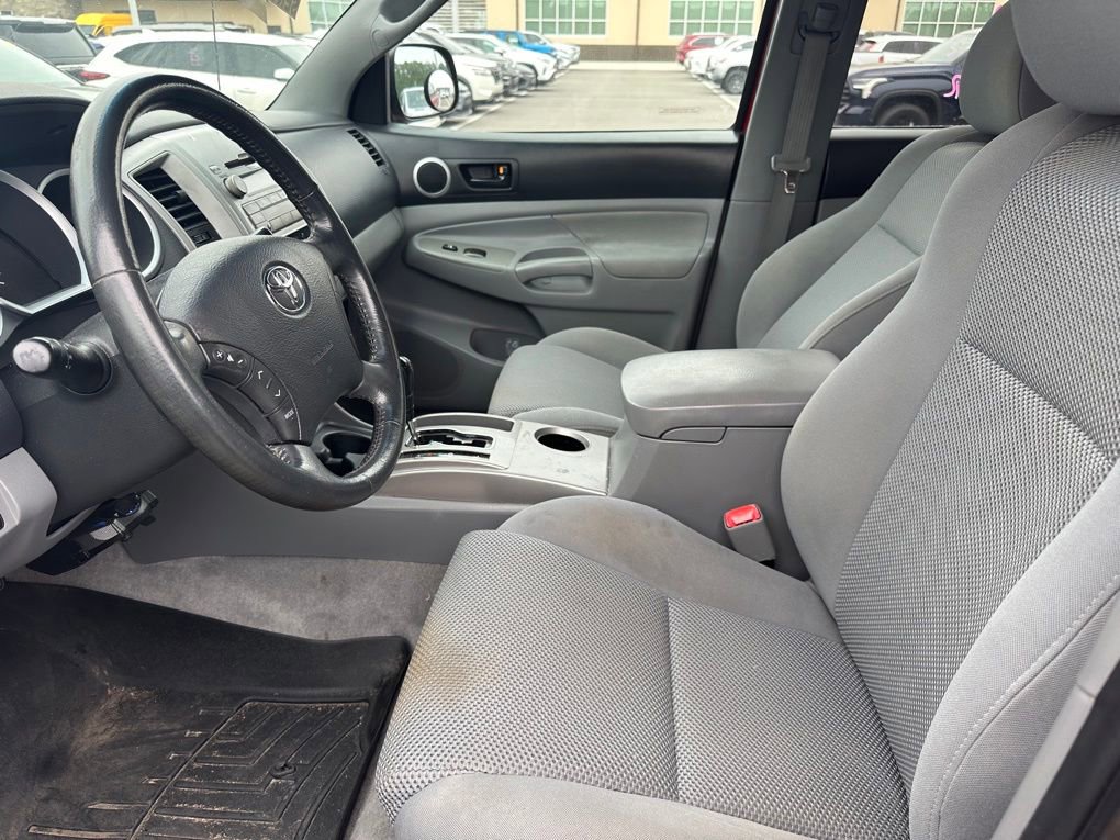Used 2011 Toyota Tacoma 4x4 Double Cab w/ TRD Off-Road Pkg image 6