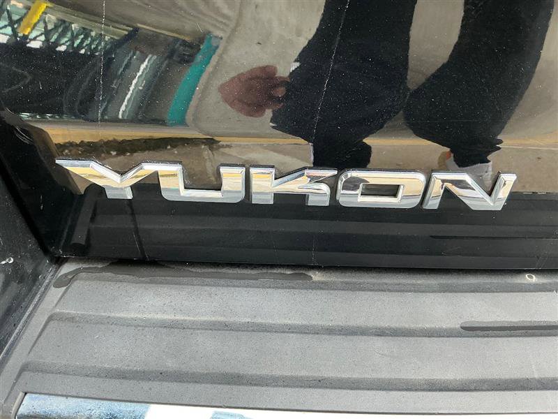 Used 2018 GMC Yukon Denali image 21