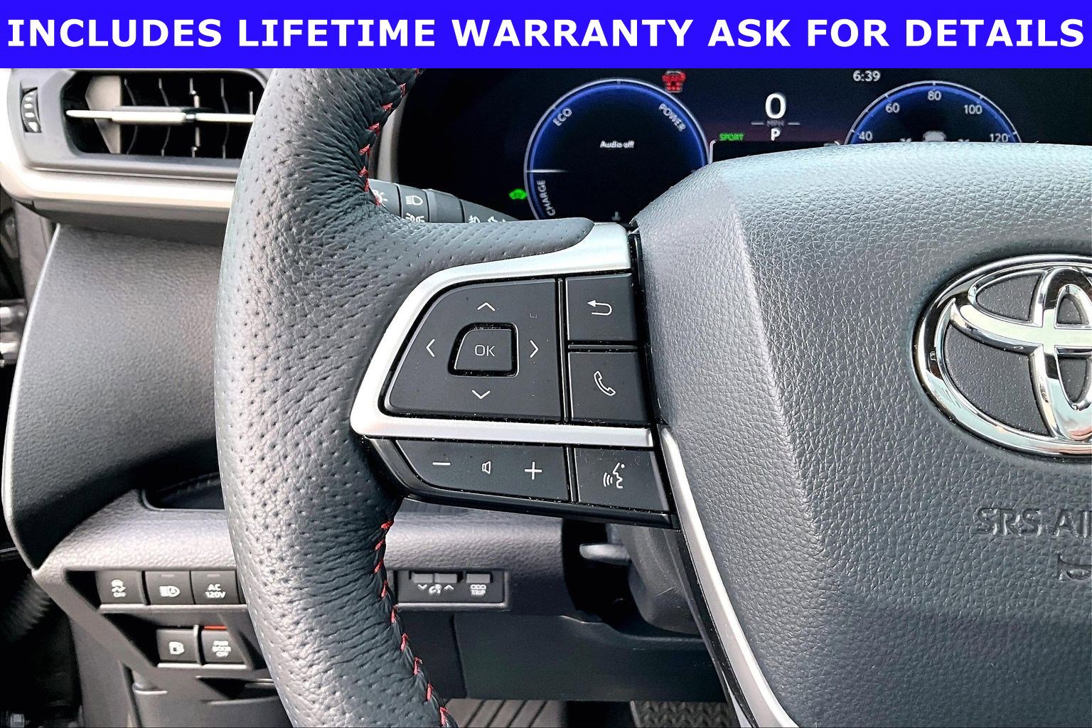 Used 2025 Toyota Sienna XSE w/ XSE Plus Package FWD image 14
