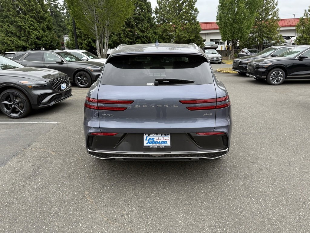 Used 2026 Genesis GV70 2.5T Advanced image 6