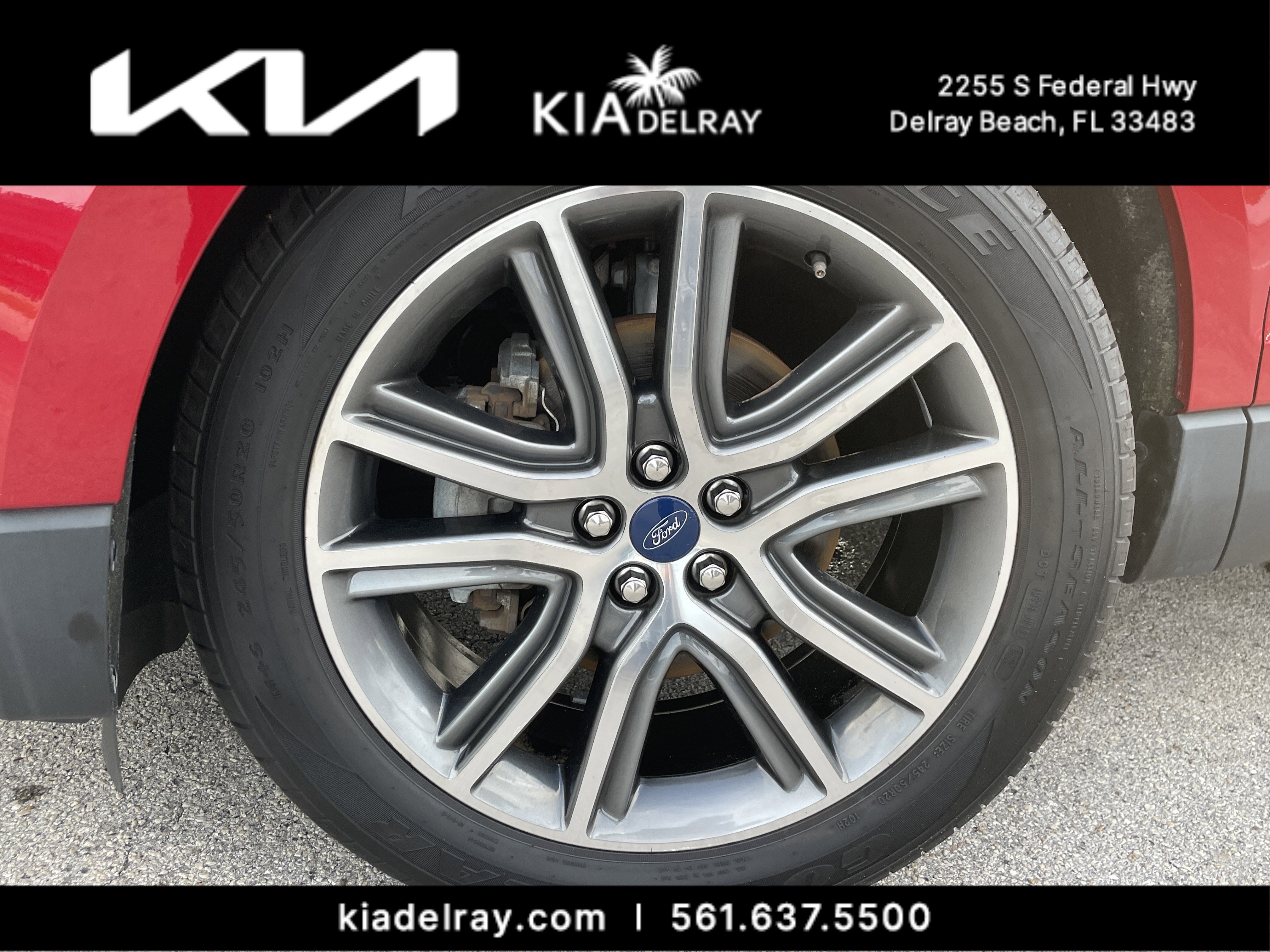 Used 2020 Ford Edge Titanium image 35