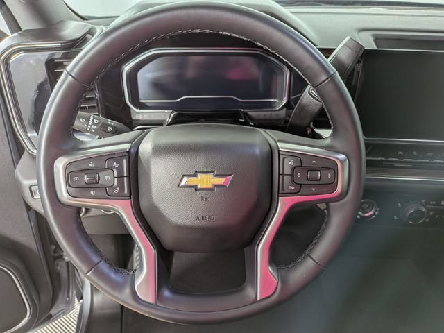 Used 2024 Chevrolet Silverado 1500 LT AWD/4WD image 17