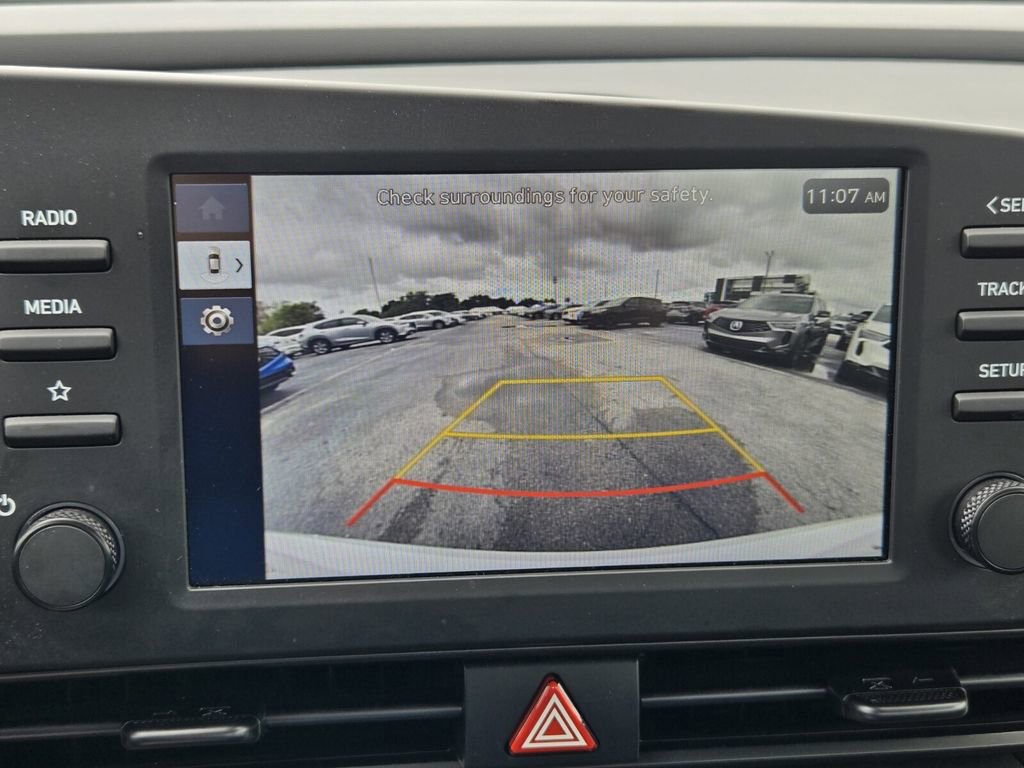 Certified 2025 Hyundai Elantra Sport image 19