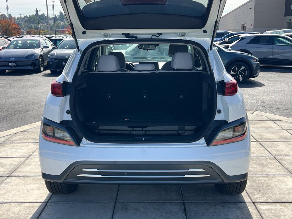 Certified 2023 Hyundai Kona SE FWD image 9