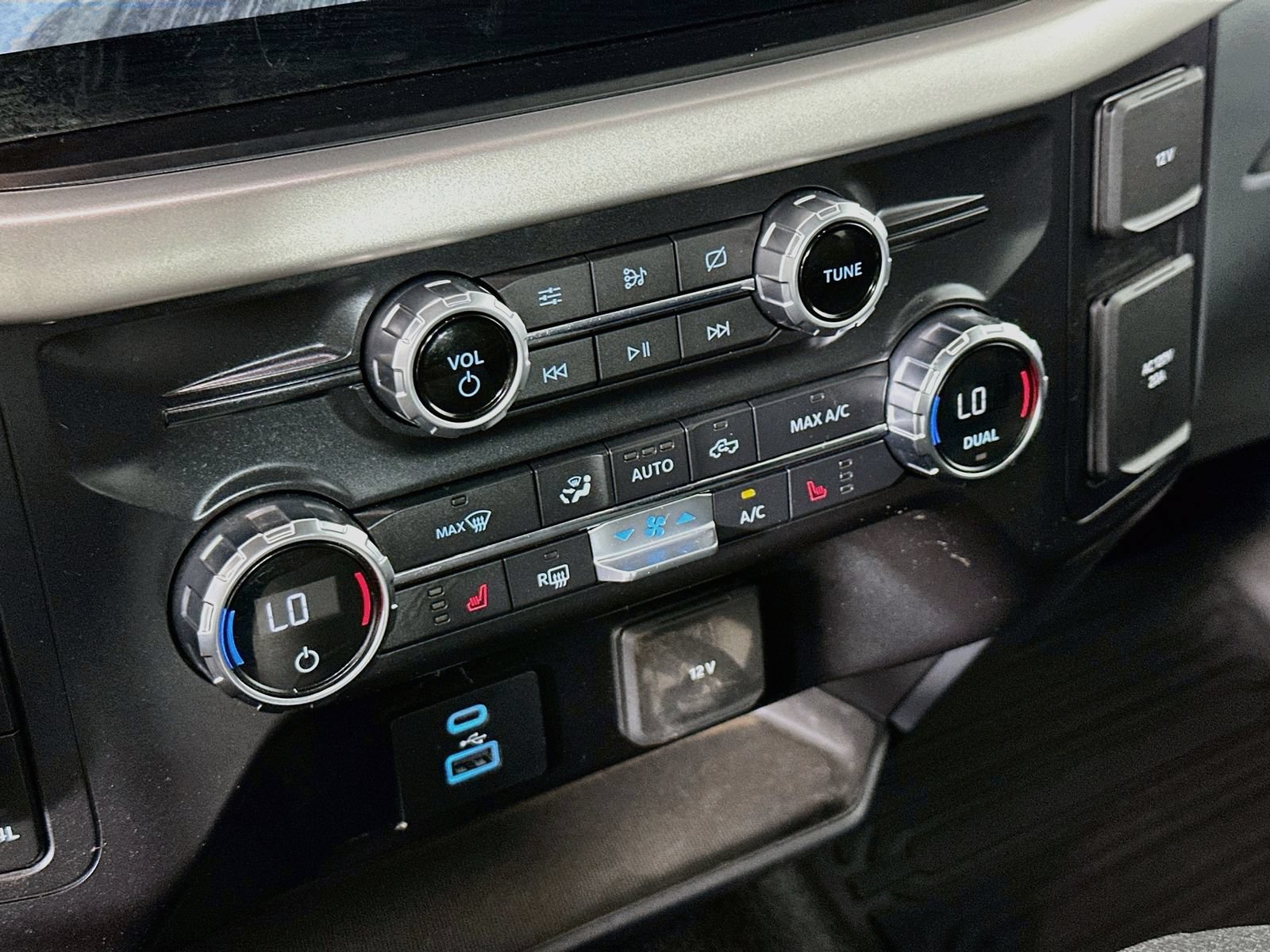 Used 2021 Ford F150 XLT w/ Equipment Group 302A High AWD/4WD image 17