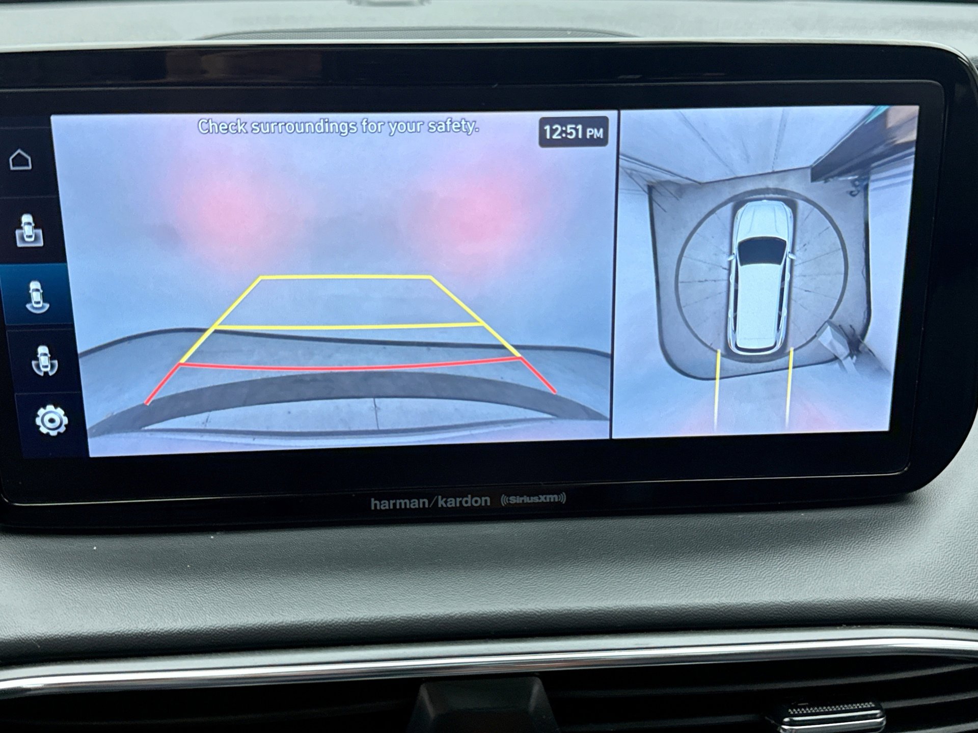 Used 2023 Hyundai Santa Fe SEL w/ Premium Package image 16