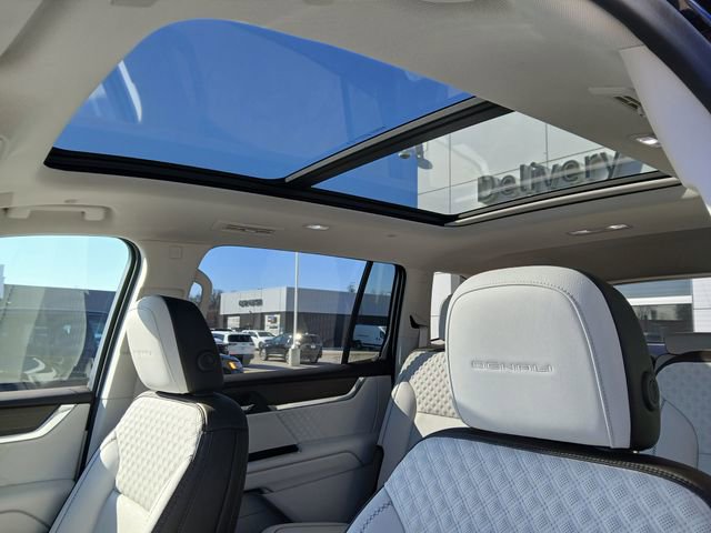 Certified 2024 GMC Acadia Denali w/ Super Cruise Package image 30